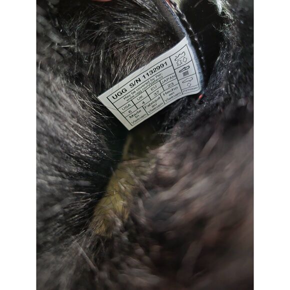 UGG Women's Black Adirondack Boot III Patent Size 6 US 1132991 - Picture 6 of 7